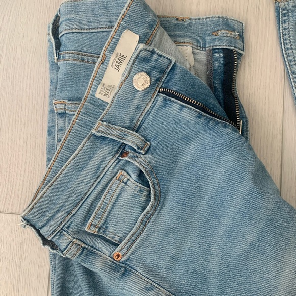 TOPSHOP Light Wash Skinny Jeans - Picture 2 of 5